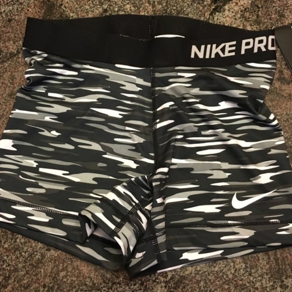 Nike Pro sport shorts